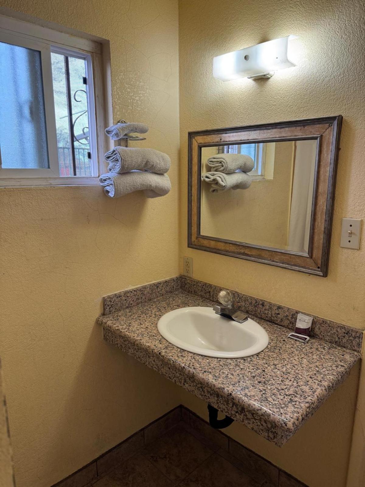 Sunstar Inn Los Banos Zewnętrze zdjęcie