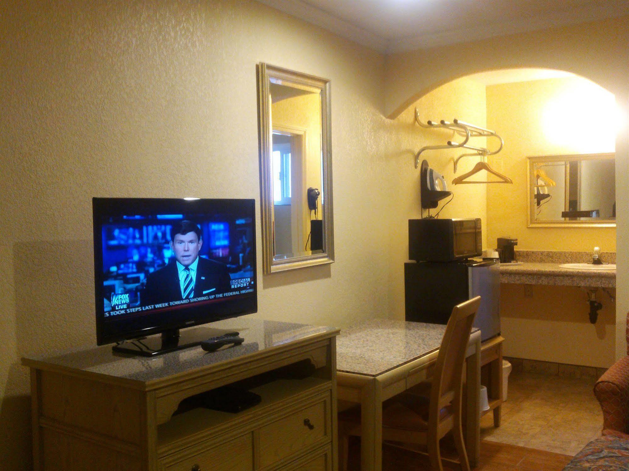 Sunstar Inn Los Banos Zewnętrze zdjęcie