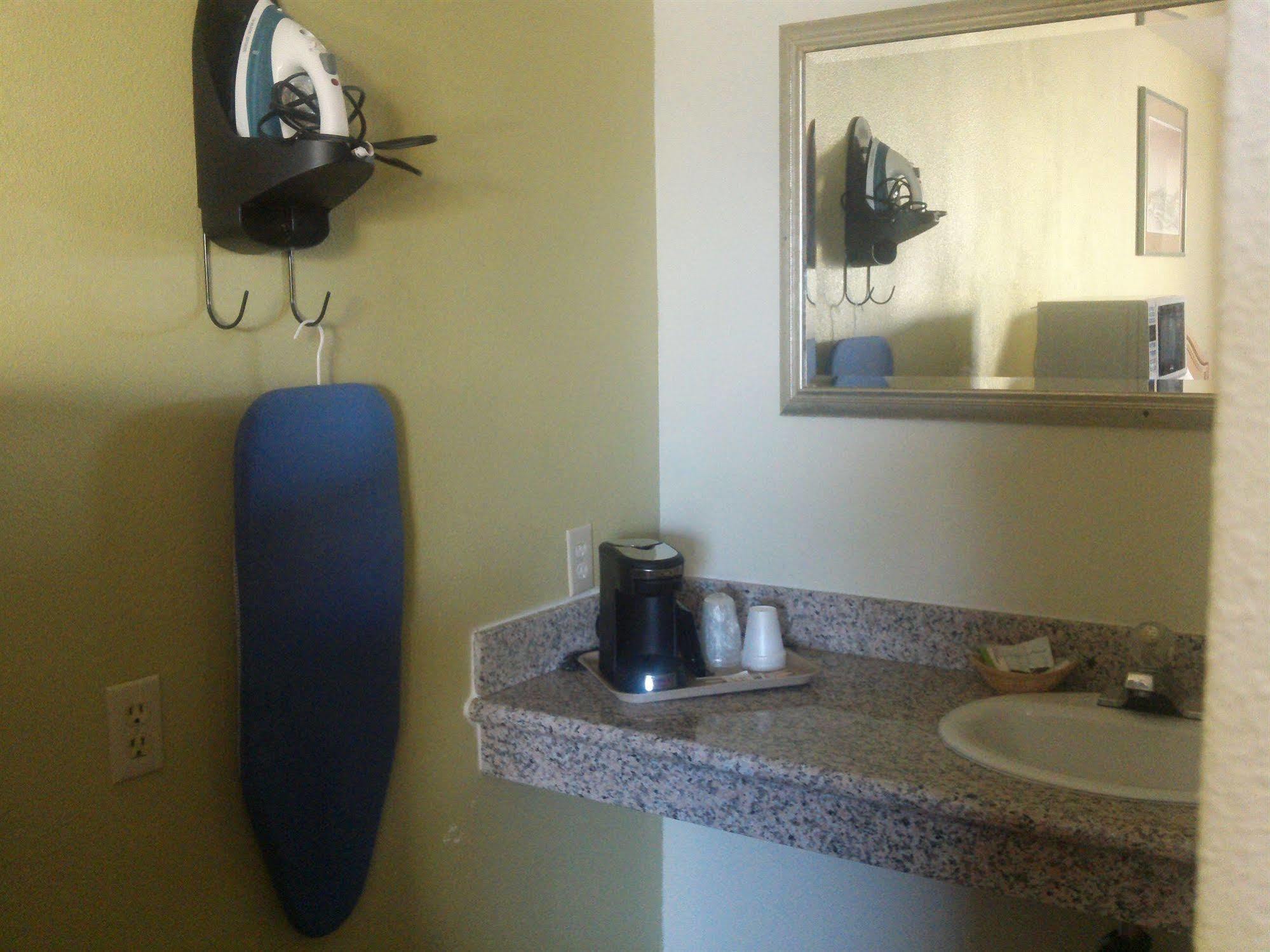 Sunstar Inn Los Banos Zewnętrze zdjęcie